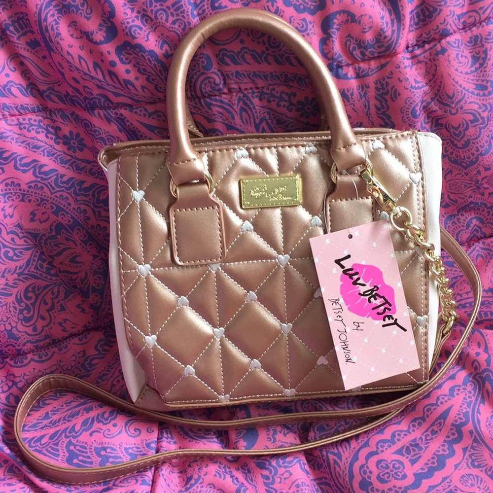 *NWT* Betsy Johnson Heart Crossbody Purse